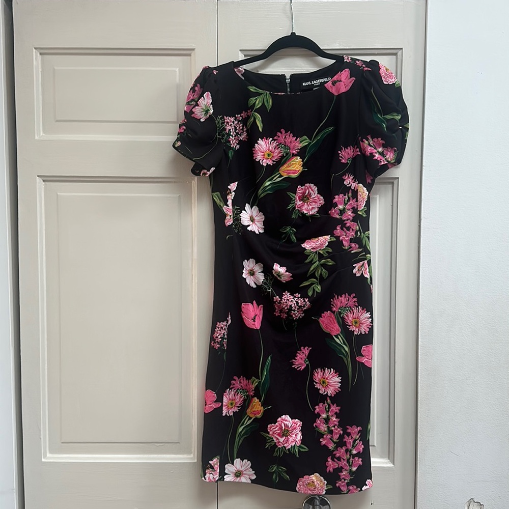 KARL LAGERFELD PARIS Women's Floral-Print Puff-Sleeve Sheath Dress.